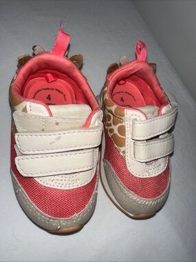 Athletic Works Coral Pink and White Giraffe Accent Kids Sneakers